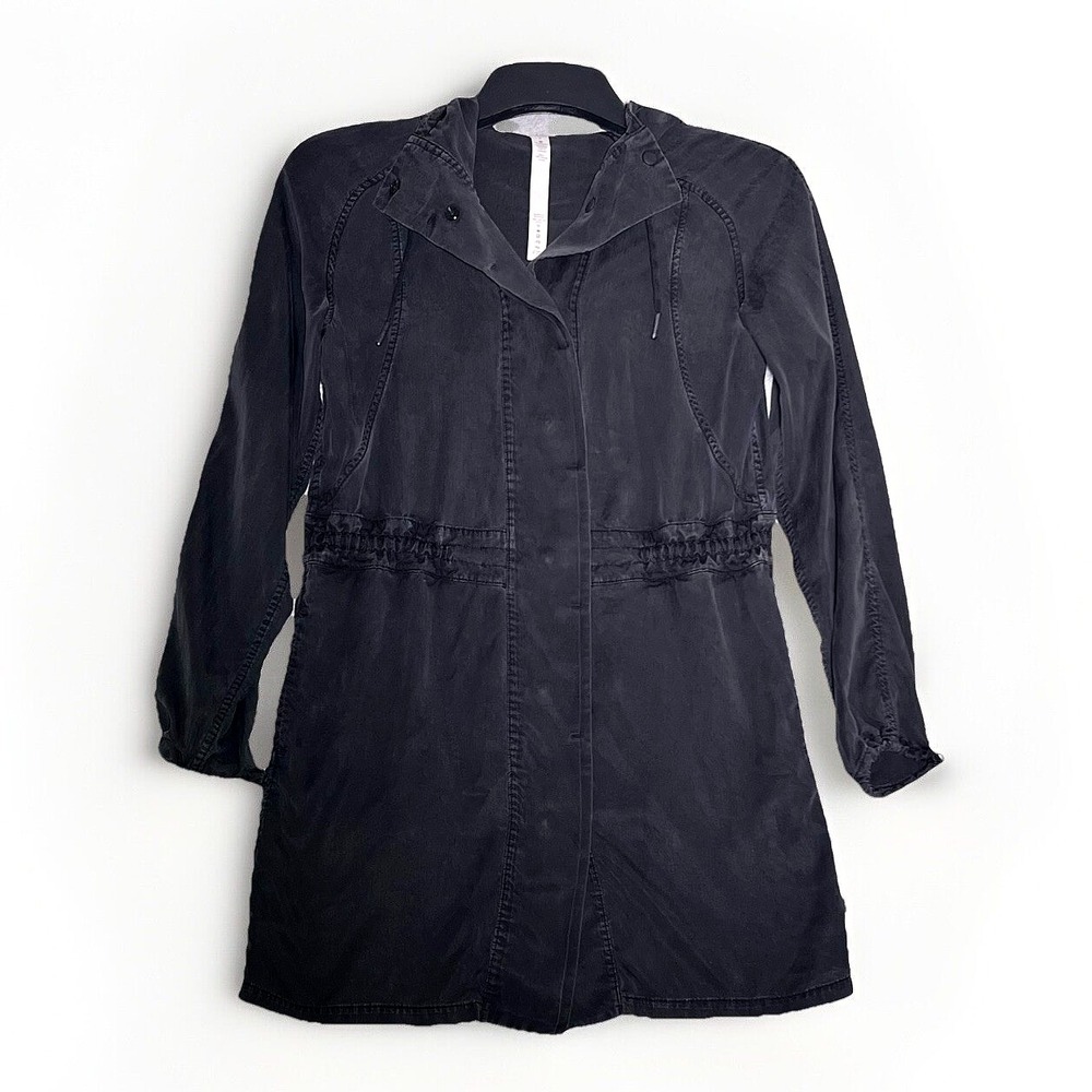 Lululemon City Stroll Women's‎ Jacket Size 4 Black Full Button Snap Cinch Waist